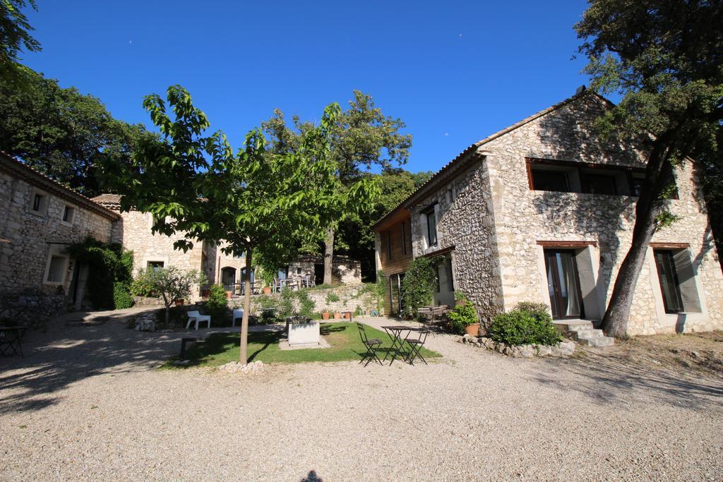 Les Esplanes Bed & Breakfast La Garde-Adhémar Eksteriør bilde