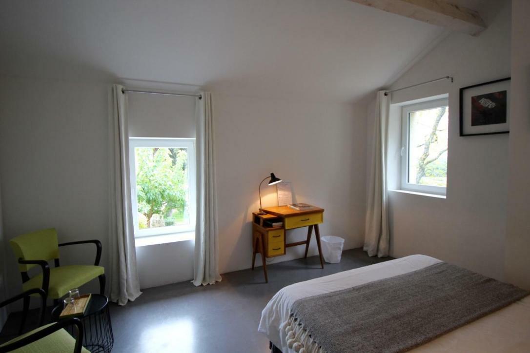Les Esplanes Bed & Breakfast La Garde-Adhémar Eksteriør bilde