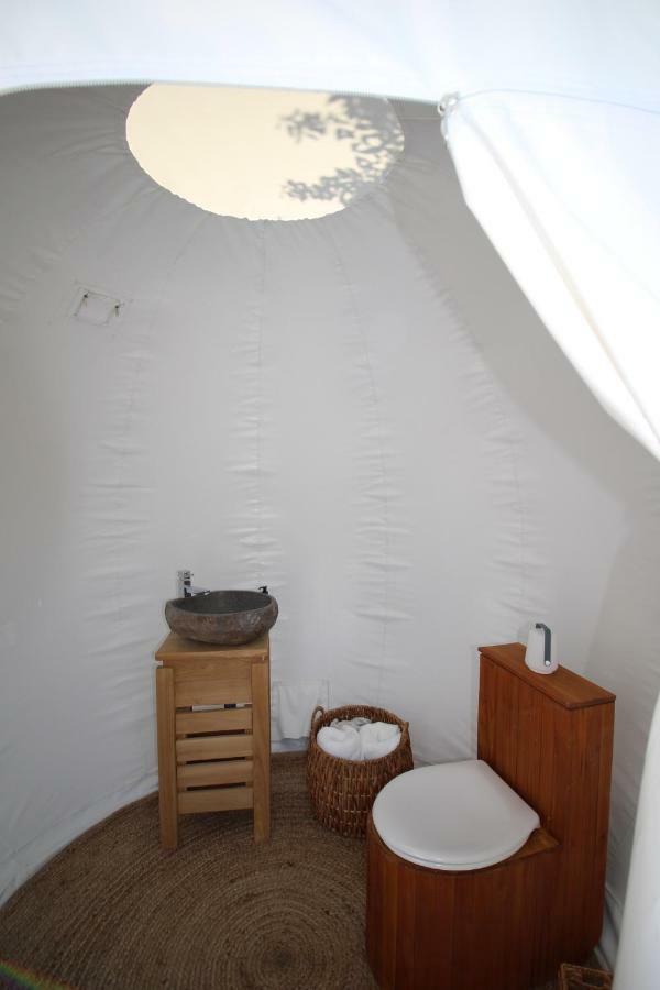 Les Esplanes Bed & Breakfast La Garde-Adhémar Eksteriør bilde